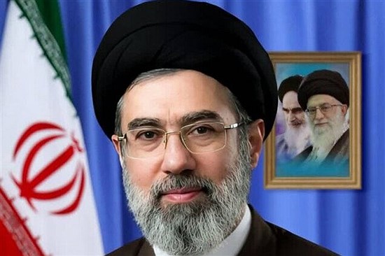 هرکس به تفرقه دامن بزند، خواسته یا ناخواسته به دشمن کمک کرده است