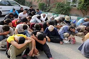 دستگیری ۲۵ توزیع‌کننده مواد مخدر در نائین