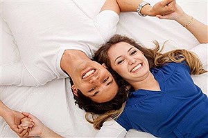 ۷ عادت شبانه زوج‌ها برای حفظ صمیمت و عشق