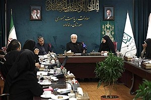 عارف: اختلاف‌نظرها درباره مذاکرات نباید به دعوای داخلی تبدیل شود