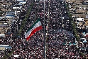 تصاویر هوایی از عظمت حضور مردم در جمکران