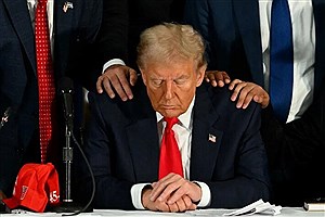 ترامپ بار دیگر درگیر بحرانی سیاسی شده است