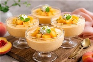 دسر هلوی سه‌سوته؛ انتخابی خنک برای روزهای گرم تابستان