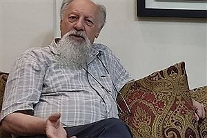 ۳۰ سال عمرم در موزه‌ها و حراجی‌ها گذشت تا زبان فرنیچرهای قدیمی را بشناسم