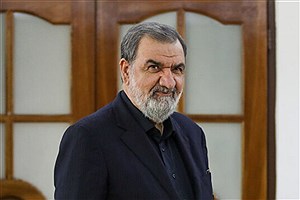 محسن رضایی با خانواده شهید لاریجانی دیدار کرد