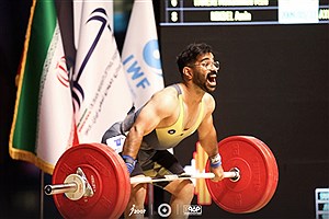 زلزله طلایی‌پوشان روی تخته؛ سپاهان با شکستن رکوردهای جهانی بر قله لیگ برتر وزنه‌برداری ایستاد