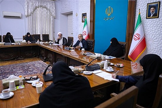 برای تربیت نسل جدید باید نگاه آینده‌نگر داشته باشیم