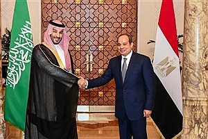 السیسی: برای کاهش تنش‌ها با تهران و صنعا گفت‌وگو کنید