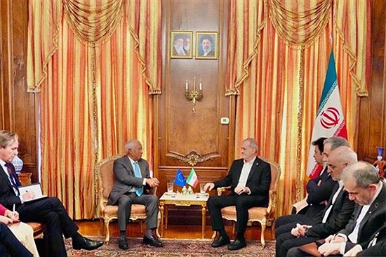 رئیس‌جمهور: اروپایی‌ها با قرار گرفتن پشت آمریکا، فرصت نقش‌آفرینی را از دست دادند