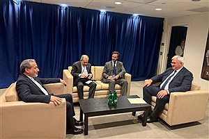 عراقچی و وزیر خارجه اوکراین درباره کاهش تنش‌ها گفت‌وگو کردند