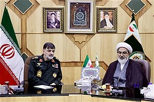 پورخاقان: فراجا در جنگ ۴۰ روزه اجازه اختلال در امنیت را نداد