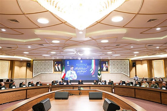 با تمام توان برای شکست جنگ اقتصادی دشمن تلاش می‌کنیم