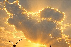شگفتی در قلب کویر؛ نقشه ایران بر فراز آسمان کاشان نقش بست/ پدیده‌ای که فضای مجازی را تسخیر کرد+عکس