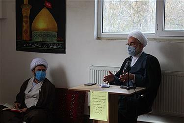 تصویر دیدار نماینده ولی فقیه در کردستان با علما و روحانیون بیجار