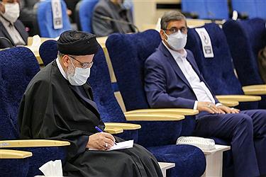 تصویر دیدار قضات و کارکنان دستگاه قضا همدان با رئیس قوه قضاییه