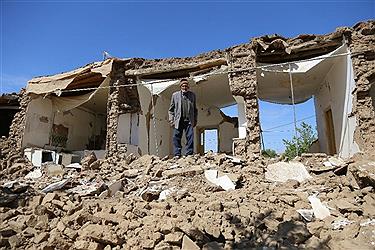 تصویر امداد رسانی به زلزله زدگان سنخواست خراسان شمالی همچنان ادامه دارد