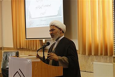 تصویر مراسم تودیع و معارفه مدیر حوزه علمیه خواهران کردستان برگزار شد
