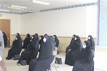 تصویر مراسم تودیع و معارفه مدیر حوزه علمیه خواهران کردستان برگزار شد