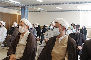تصویر مراسم تودیع و معارفه مدیر حوزه علمیه خواهران کردستان برگزار شد