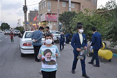 تصویر برگزاری جشن خیابانی به مناسبت دهه کرامت در یزد