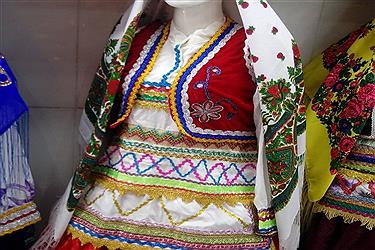 تصویر لباس محلی خراسان شمالی قدمتی به بلندای تاریخ