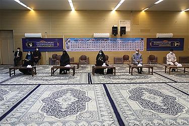 تصویر دیدار منتخبین شورای ششم یزد با امام جمعه