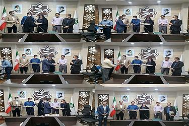 تصویر تجلیل از اعضای شورای اسلامی دوره پنجم شهر مهریز