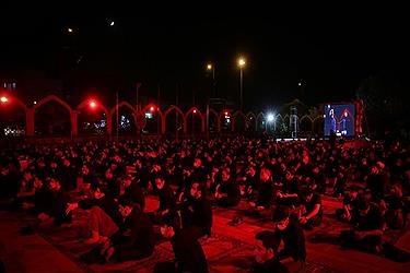 تصویر عزاداری فضای باز مصلی اراک مردادماه ۱۴۰۰
