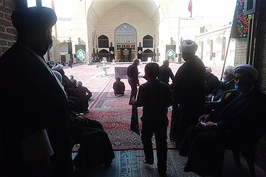 تصویر برگزاری مراسم سوم امام حسین(ع) به همت روحانیون یزدی