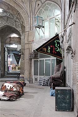 تصویر گردشی در بازارچه تاریخی تیمچه قم