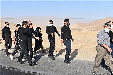 تصویر پیاده روی جاماندگان اربعین حسینی در یزد به روایت تصویر
