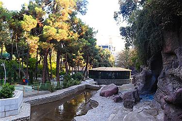 تصویر پارک ساعی تهران آرامشی میان دو خیابان شلوغ