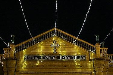 تصویر کلیسای وانک در آستانه سال نو میلادی