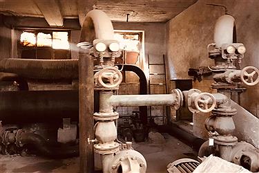 تصویر کارخانه سیمان ری در یک قدمی موزه صنعت