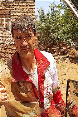 تصویر امدادرسانی به  روستای سیل زده  آهنگران