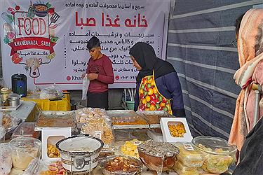 تصویر برگزاری نمایشگاه صنایع دستی و خوراکی در ساری