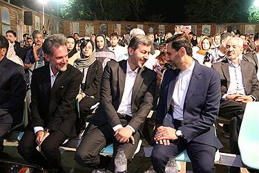تصویر تصاویر پُرسون از مراسم تجلیل از مدال آوران جهانی و آسیایی تکواندو با حضور استاندار اصفهان