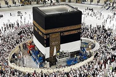 تصویر آماده‌سازی کعبه برای پذیرایی از حجاج