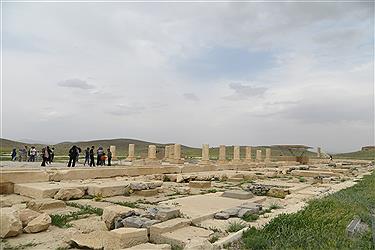 تصویر گزارش اختصاصی پُرسون از مجموعه جهانی پاسارگاد&#47; عکس ببینید