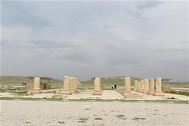 تصویر گزارش اختصاصی پُرسون از مجموعه جهانی پاسارگاد&#47; عکس ببینید