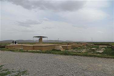 تصویر گزارش اختصاصی پُرسون از مجموعه جهانی پاسارگاد&#47; عکس ببینید