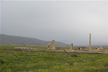 تصویر گزارش اختصاصی پُرسون از مجموعه جهانی پاسارگاد&#47; عکس ببینید