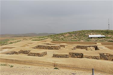 تصویر گزارش اختصاصی پُرسون از مجموعه جهانی پاسارگاد&#47; عکس ببینید
