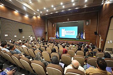 تصویر گزازش تصویری پُرسون از بزرگترین گردهمایی فعالان هوش مصنوعی کشور&#47; فیس‌کاپ ششم را ببینید
