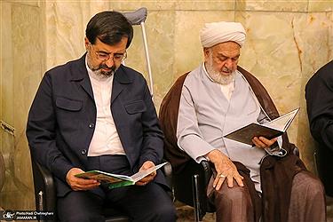 تصویر یک‌سال پس از رحلت؛ اجتماع علما و مردم در مسجد اعظم؛ یاد آیت‌الله العظمی محفوظی (ره) زنده شد