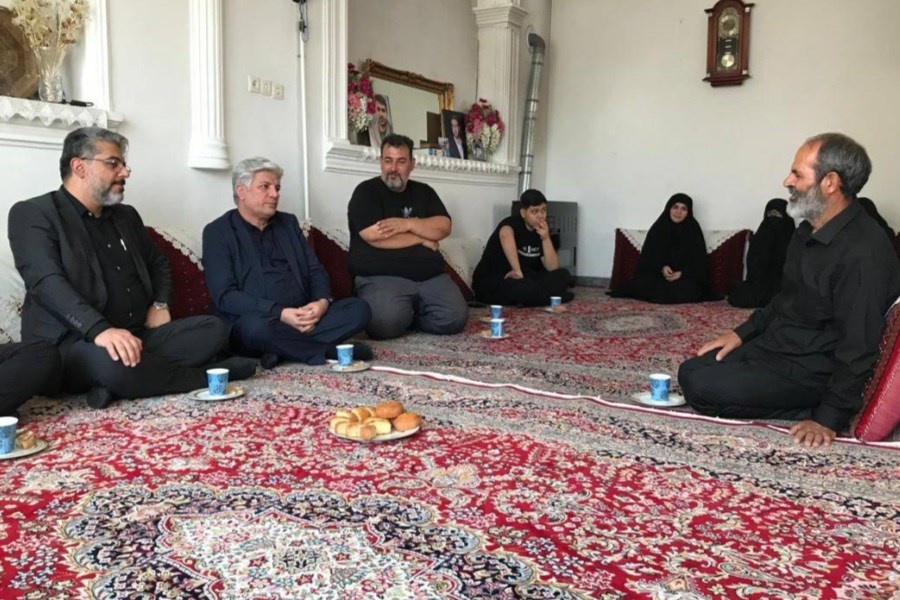 حرکت قابل‌تقدیر داود قربانیان مدیرعامل فروشگاه شهروند در تکریم خانواده شهدای جنگ ۱۲ روزه