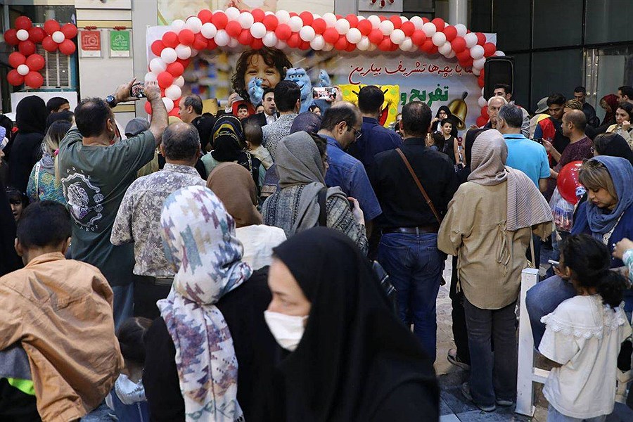 جشنواره تفریح و تخفیف فروشگاه‌های شهروند در حضور خانواده ها ( شادی بچه ها در شهروند)