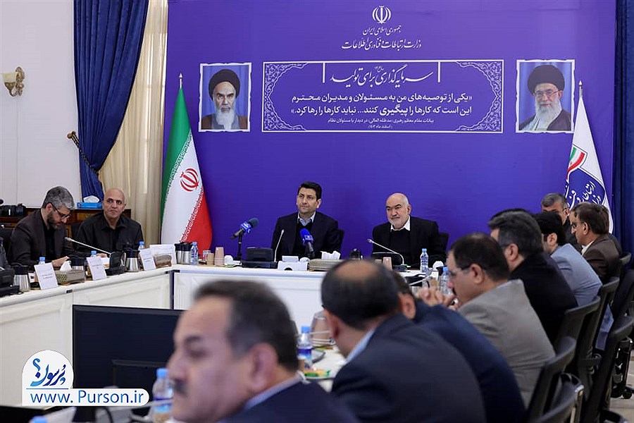 وزیر ارتباطات: کارگروه ویژه برای تدوین نقشه راه توسعه ارتباطات خوزستان تشکیل شد