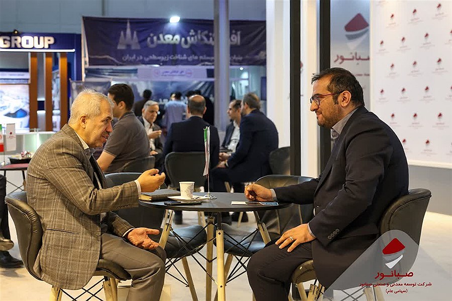 مذاکرات تجاری و سرمایه‌گذاری در غرفه صبانور